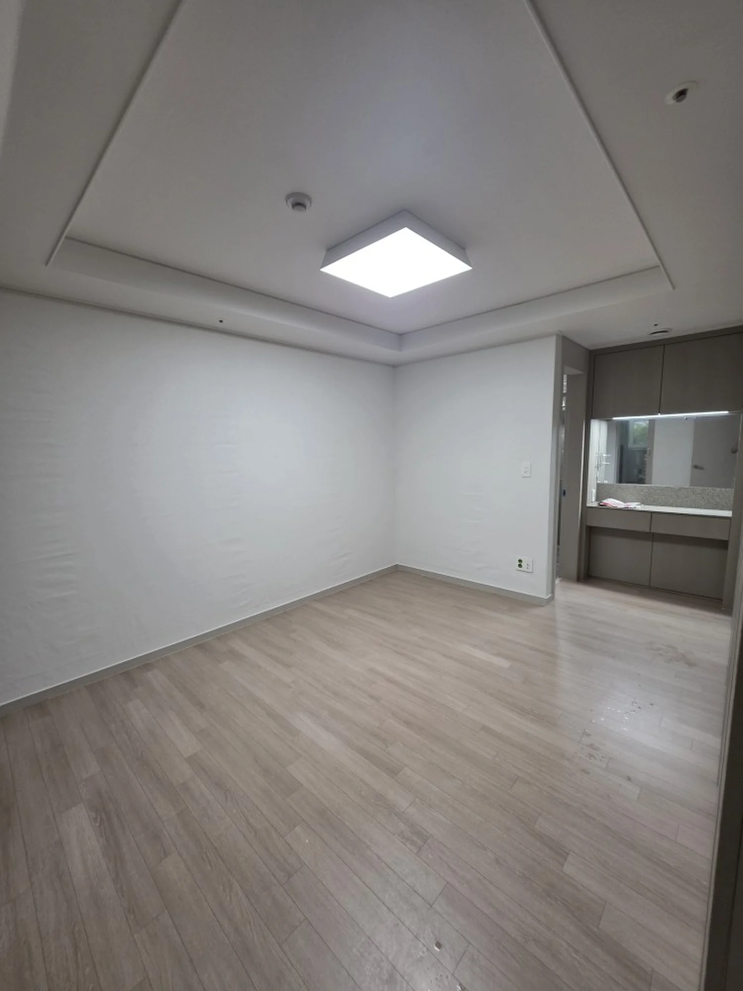 부천 역곡동 벽 실크벽지도배 현장 사진